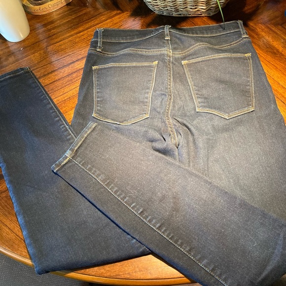 Gap 1969 27R True Skinny Super High Rise Ladies Jeans Size 27.  New! No tags! - Picture 3 of 9